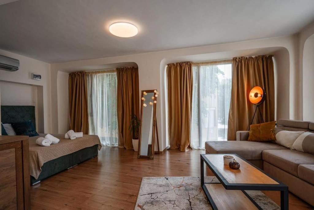 Cozy Studio With French Windows, Mrenicov Filibe Dış mekan fotoğraf